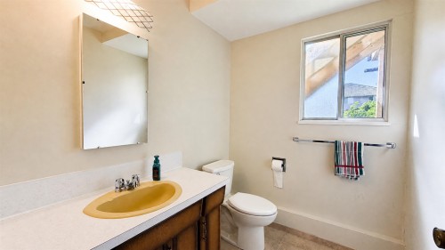 5260 Moncton Street, Richmond, BC - Indoor Photo Showing Bathroom