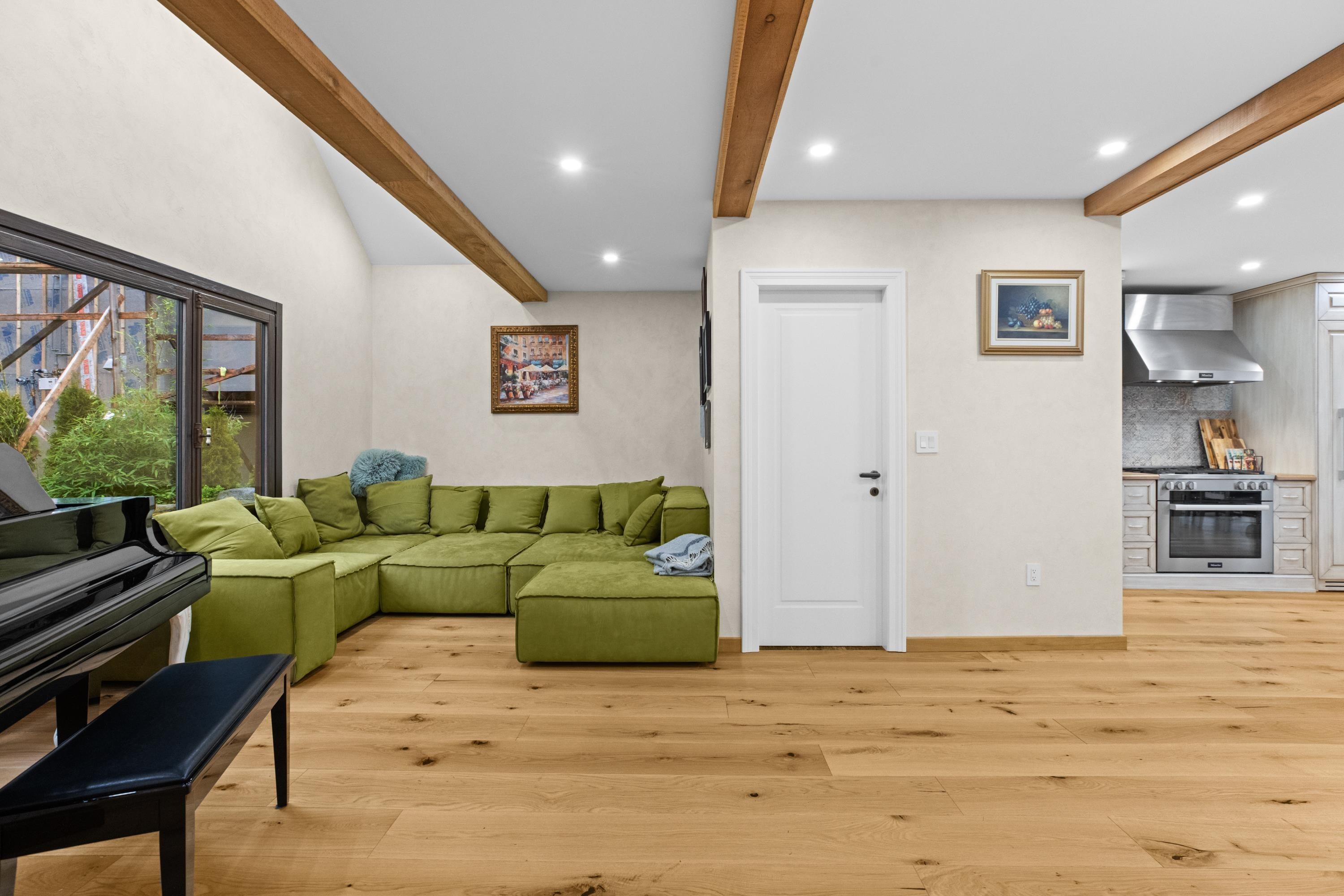 3298 Radcliffe Avenue, West Vancouver, BC - Indoor