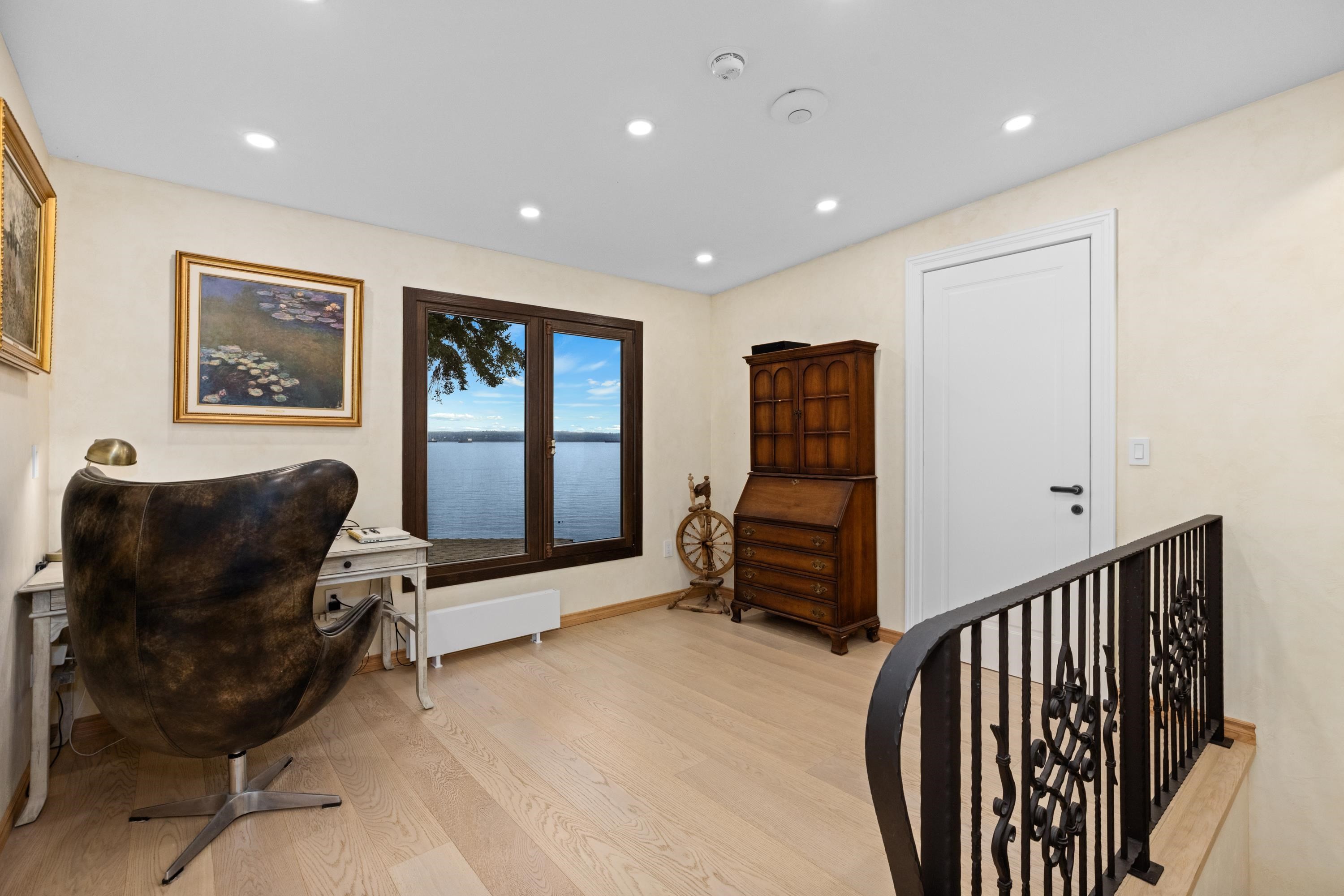 3298 Radcliffe Avenue, West Vancouver, BC - Indoor