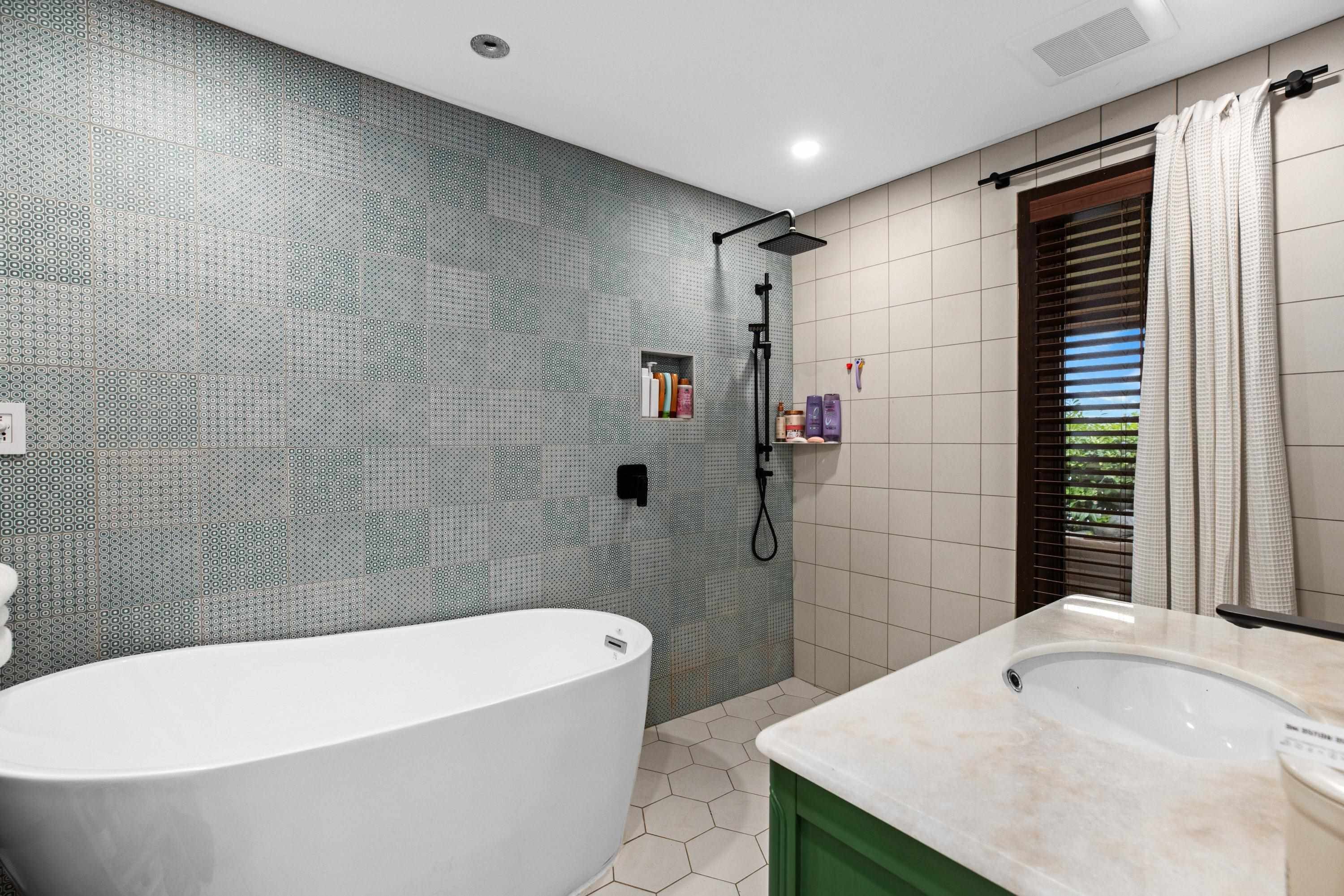 3298 Radcliffe Avenue, West Vancouver, BC - Indoor Photo Showing Bathroom