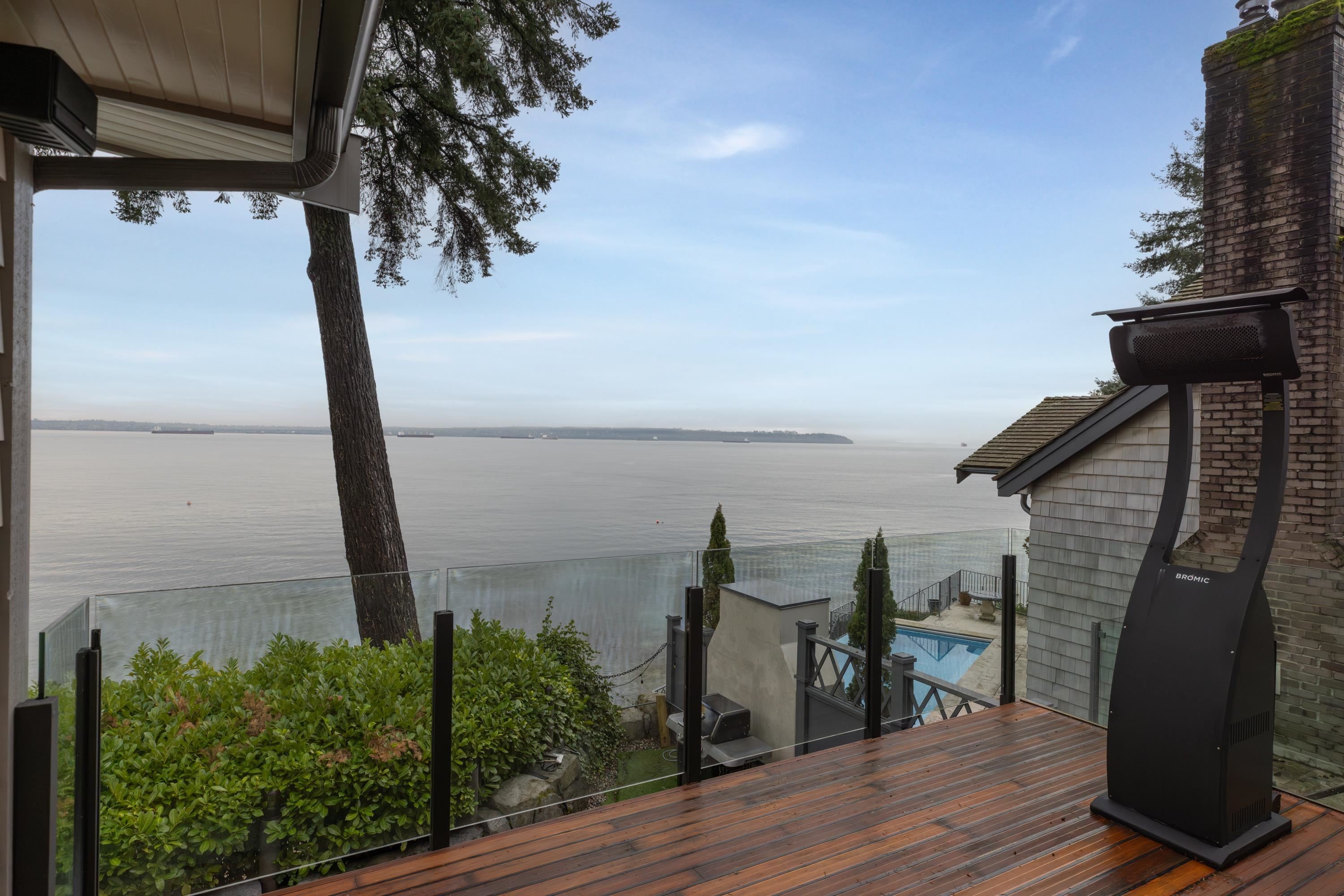 3298 Radcliffe Avenue, West Vancouver, BC - Outdoor With Body Of Water With View