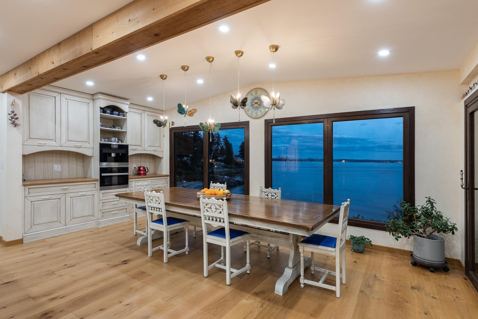 3298 Radcliffe Avenue, West Vancouver, BC - Indoor Photo Showing Dining Room