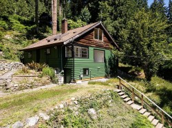 915 Marine Drive Gibsons, BC V0N 1V1
