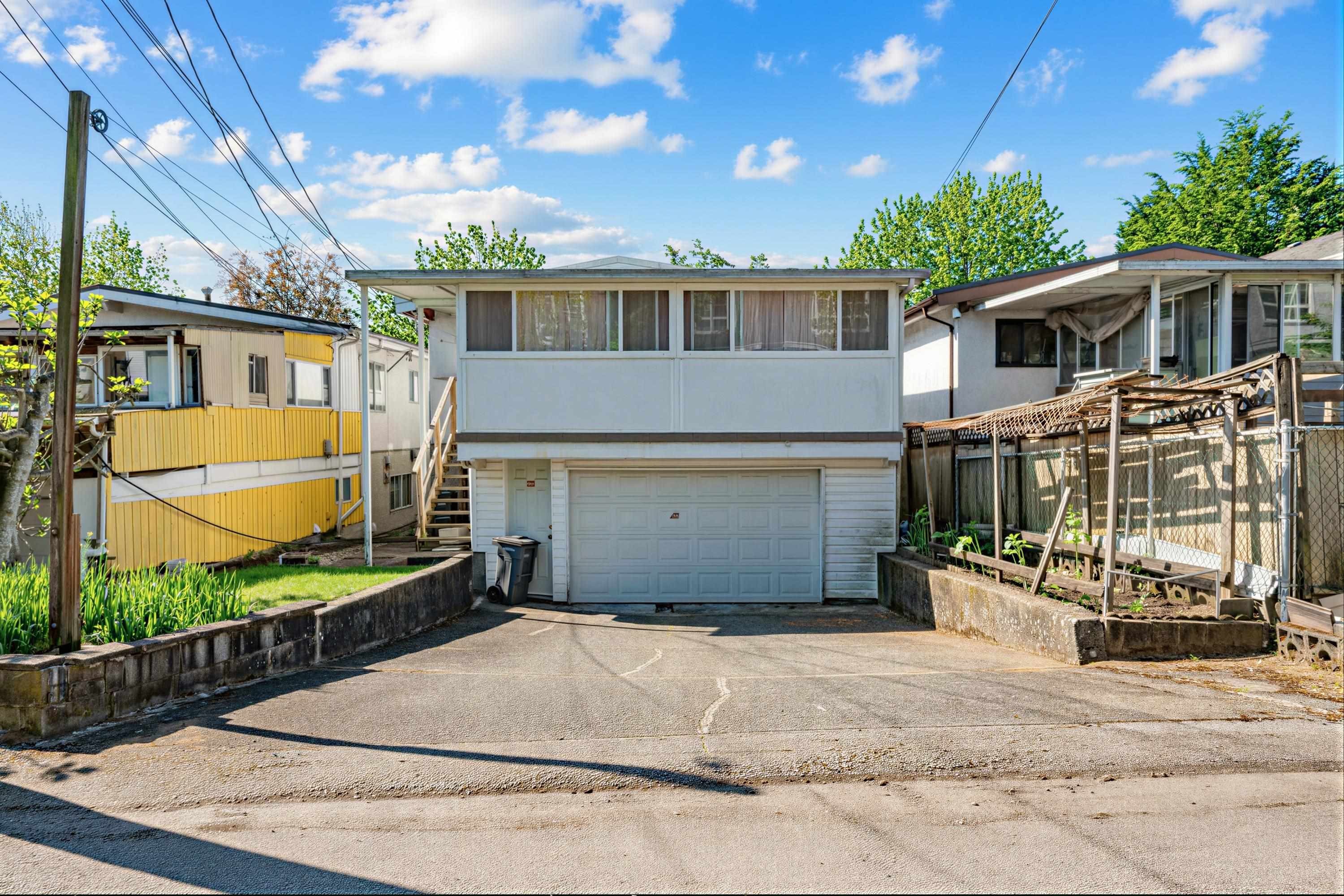 245 63Rd Avenue W, Vancouver, BC - Outdoor