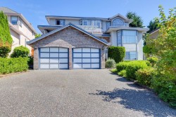 Upper Floor-2657 Sandstone Crescent Coquitlam, BC V3E 2T8