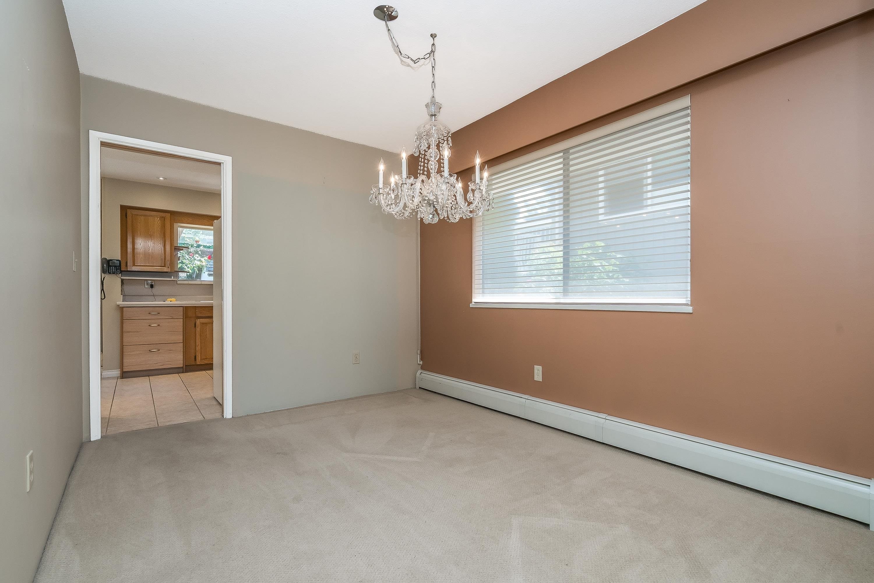 571 Berry Street, Coquitlam, BC - Indoor Photo Showing Other Room