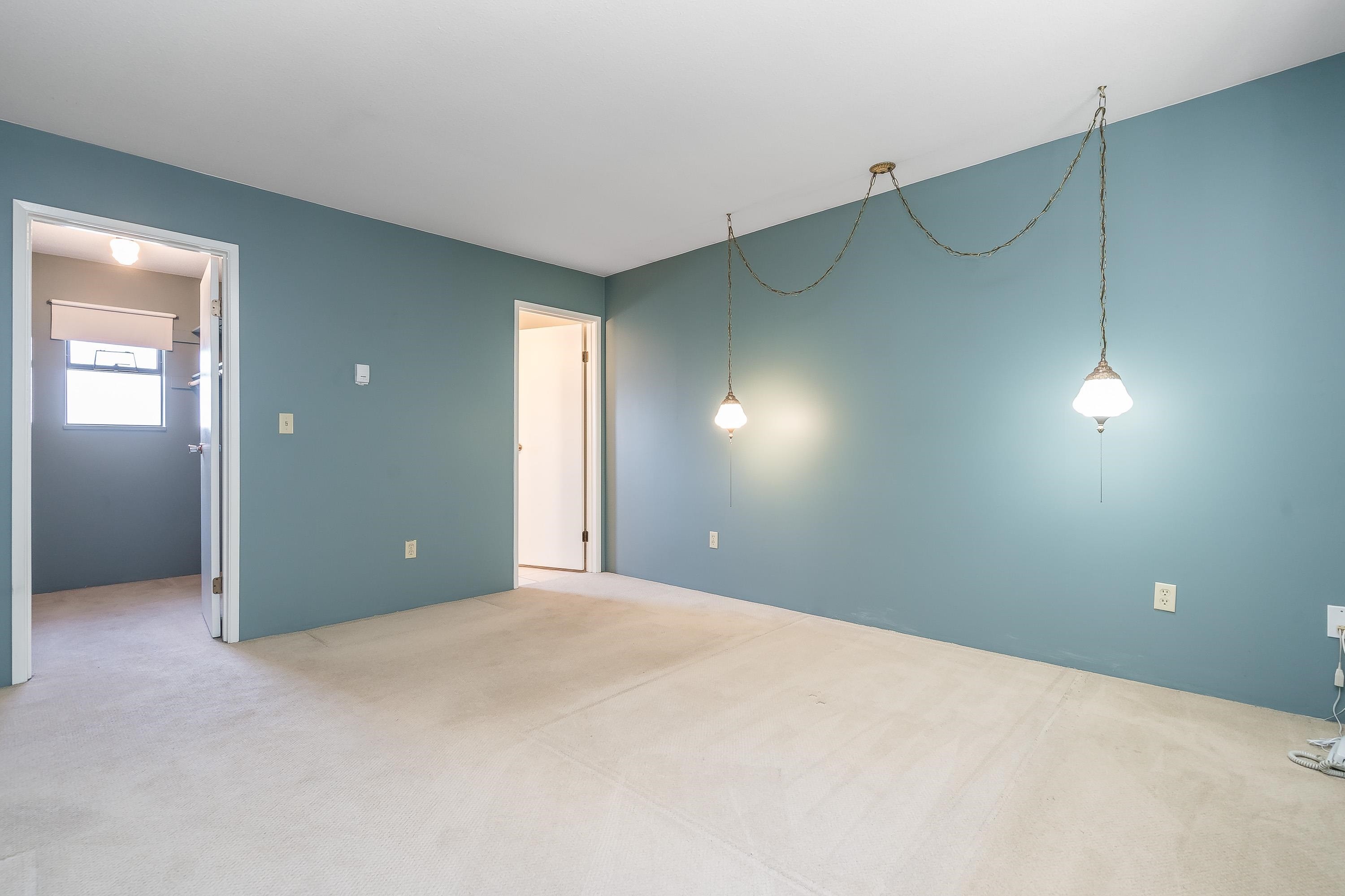 571 Berry Street, Coquitlam, BC - Indoor Photo Showing Other Room