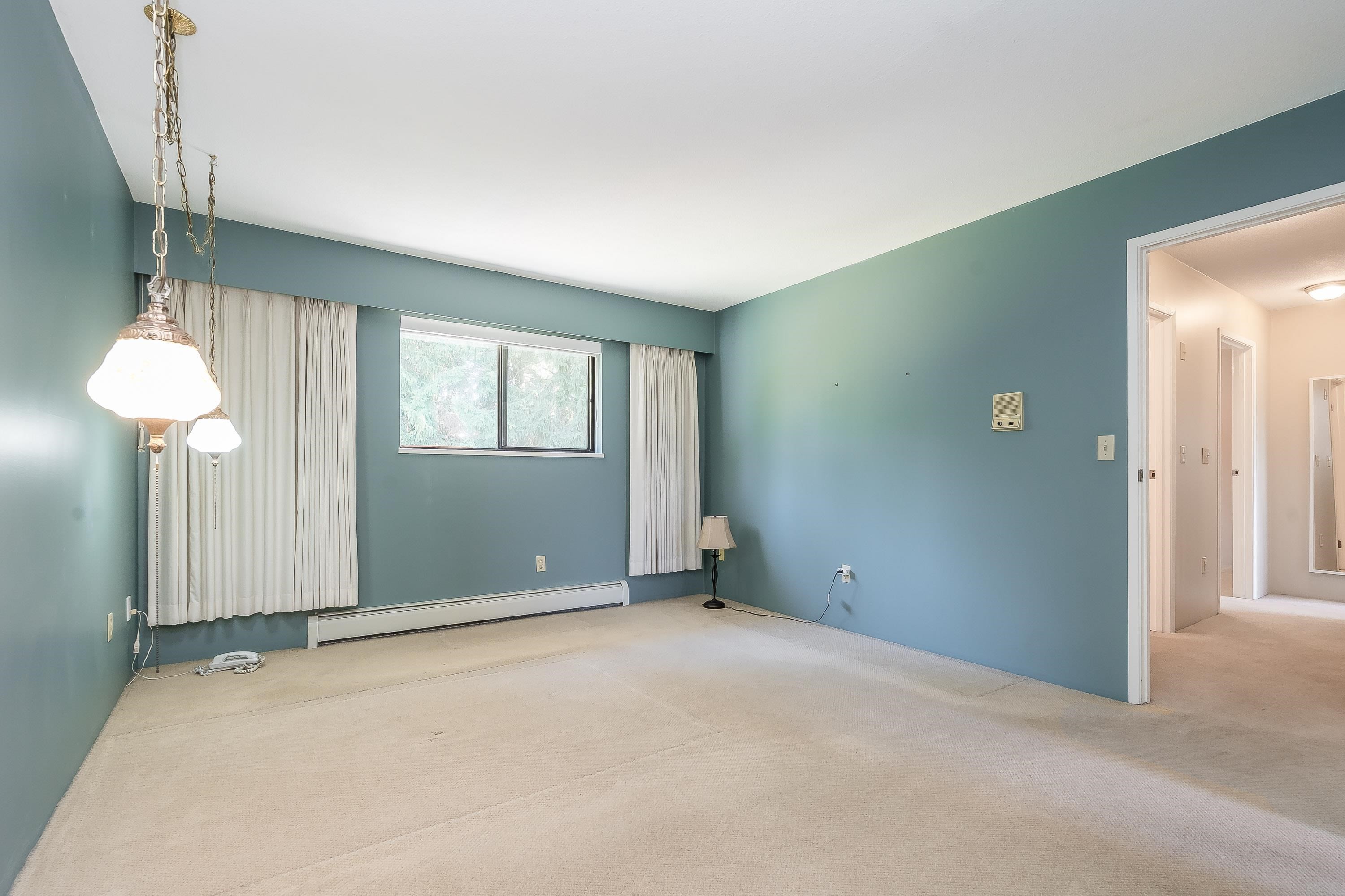 571 Berry Street, Coquitlam, BC - Indoor Photo Showing Other Room