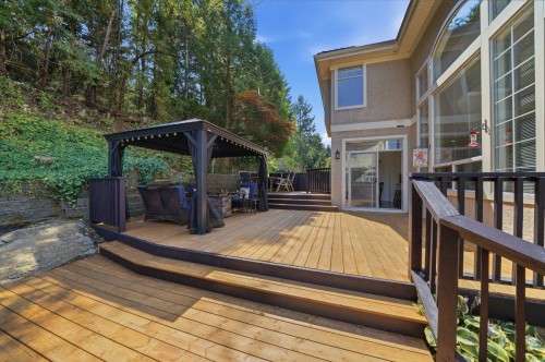 1983 Parkway Boulevard, Coquitlam, BC - Outdoor With Deck Patio Veranda