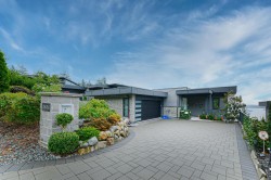 BASEMENT-2836 Rodgers Creek Lane West Vancouver, BC V7S 0A7
