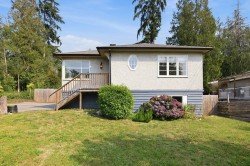 1022 Rosamund Road Gibsons, BC V0N 1V3