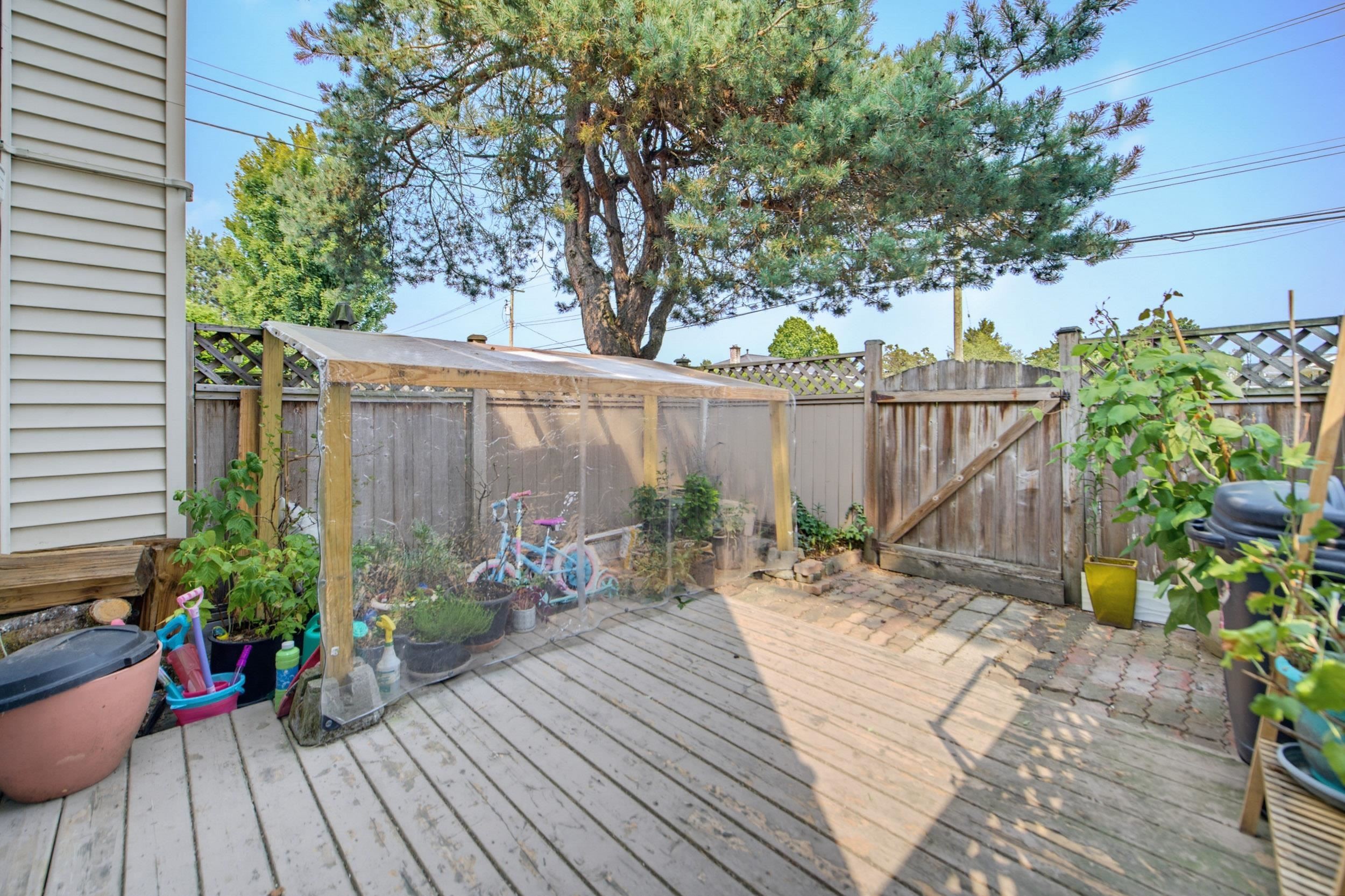 16-4959 57 Street, Delta, BC - Outdoor With Deck Patio Veranda