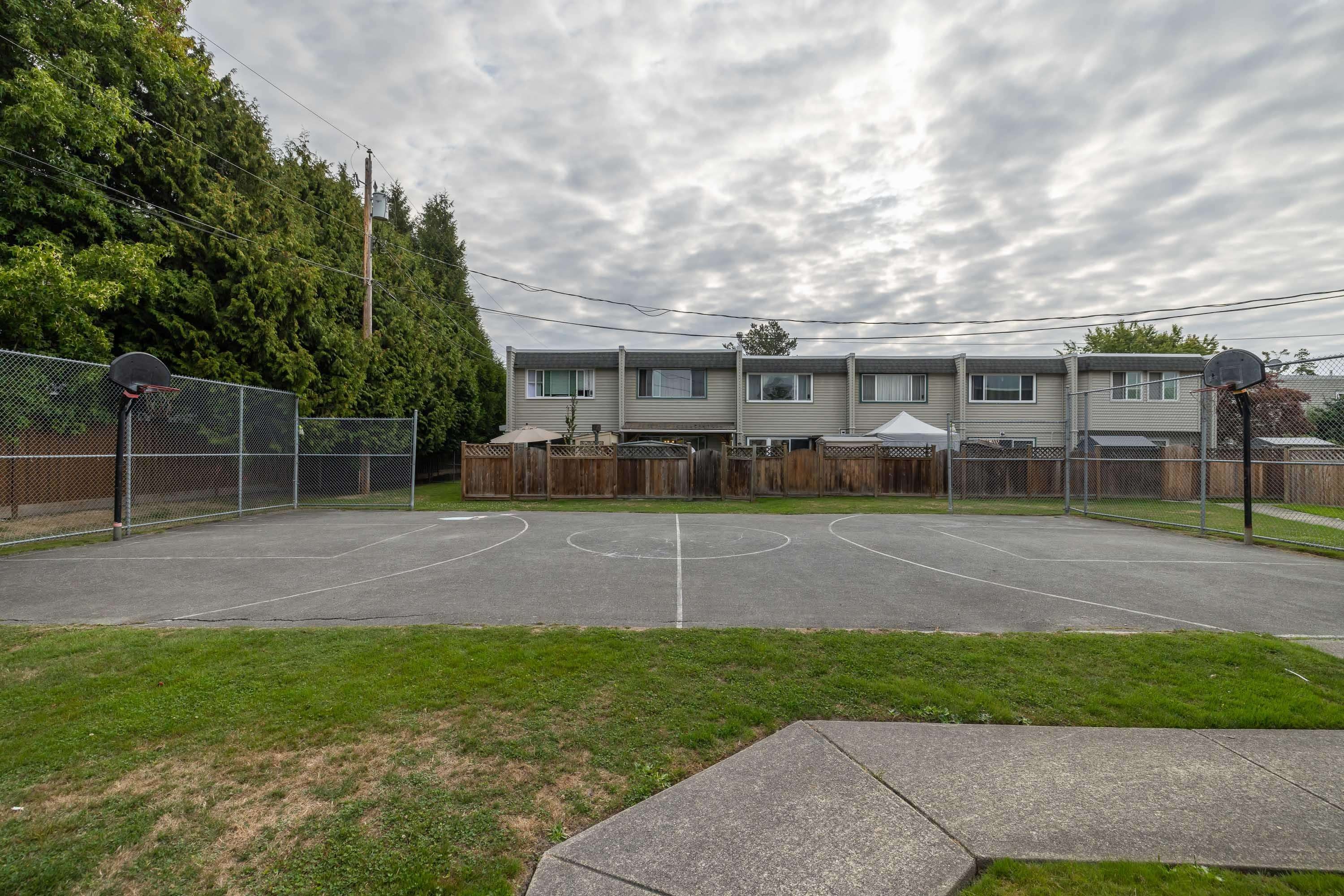 16-4959 57 Street, Delta, BC - Outdoor