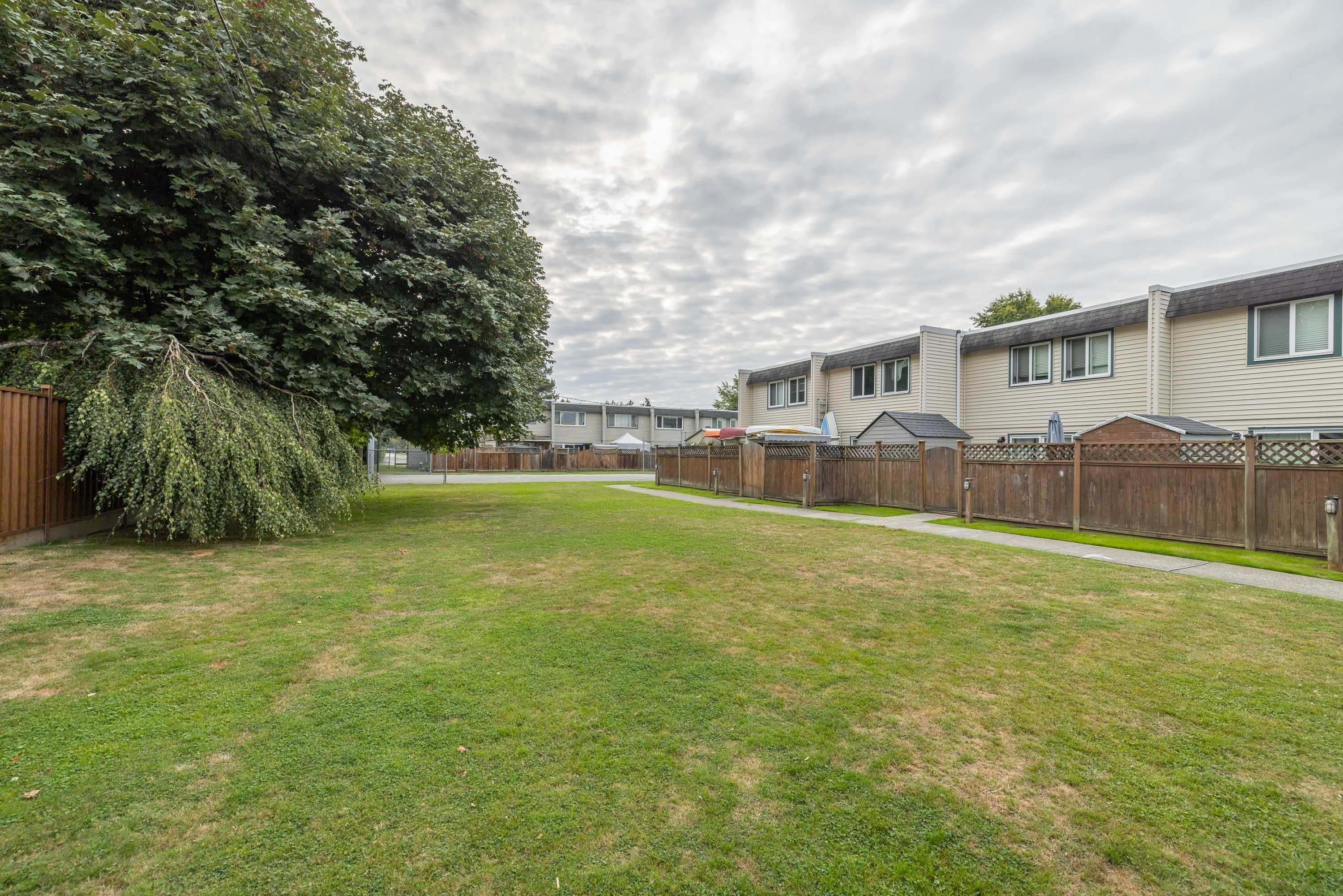 16-4959 57 Street, Delta, BC - Outdoor