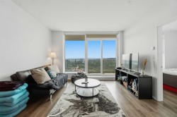 26xx-3833 Evergreen Place Burnaby, BC V3J 0M2