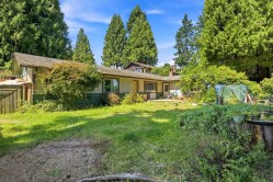 177 Pratt Road Gibsons, BC V0N 1V3