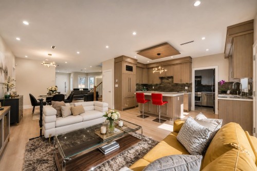 11891 Dunavon Place, Richmond, BC - Indoor Photo Showing Living Room