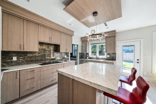11891 Dunavon Place, Richmond, BC - Indoor Photo Showing Kitchen