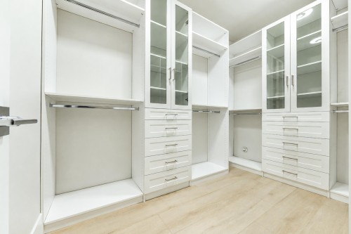 11891 Dunavon Place, Richmond, BC - Indoor With Storage