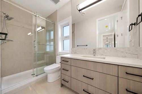 11891 Dunavon Place, Richmond, BC - Indoor Photo Showing Bathroom