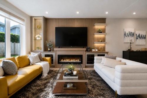 11891 Dunavon Place, Richmond, BC - Indoor Photo Showing Living Room With Fireplace