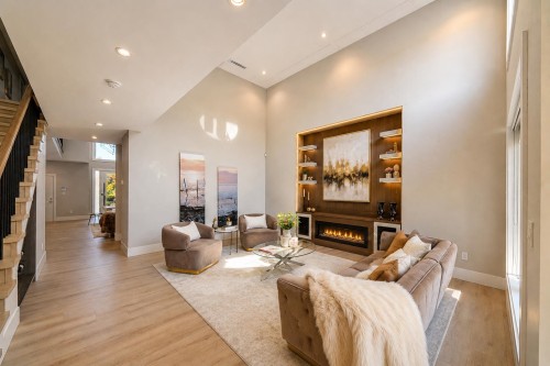 11911 Dunavon Place, Richmond, BC - Indoor With Fireplace