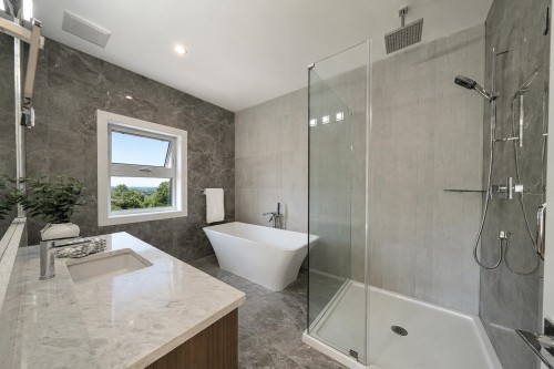11911 Dunavon Place, Richmond, BC - Indoor Photo Showing Bathroom