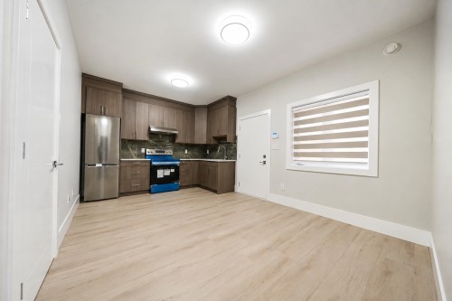 11911 Dunavon Place, Richmond, BC - Indoor Photo Showing Kitchen