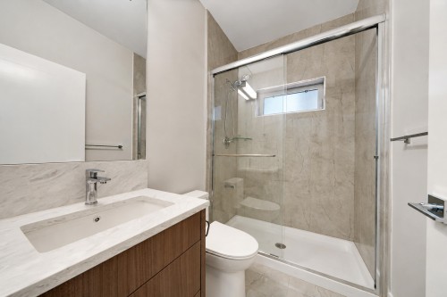 11911 Dunavon Place, Richmond, BC - Indoor Photo Showing Bathroom