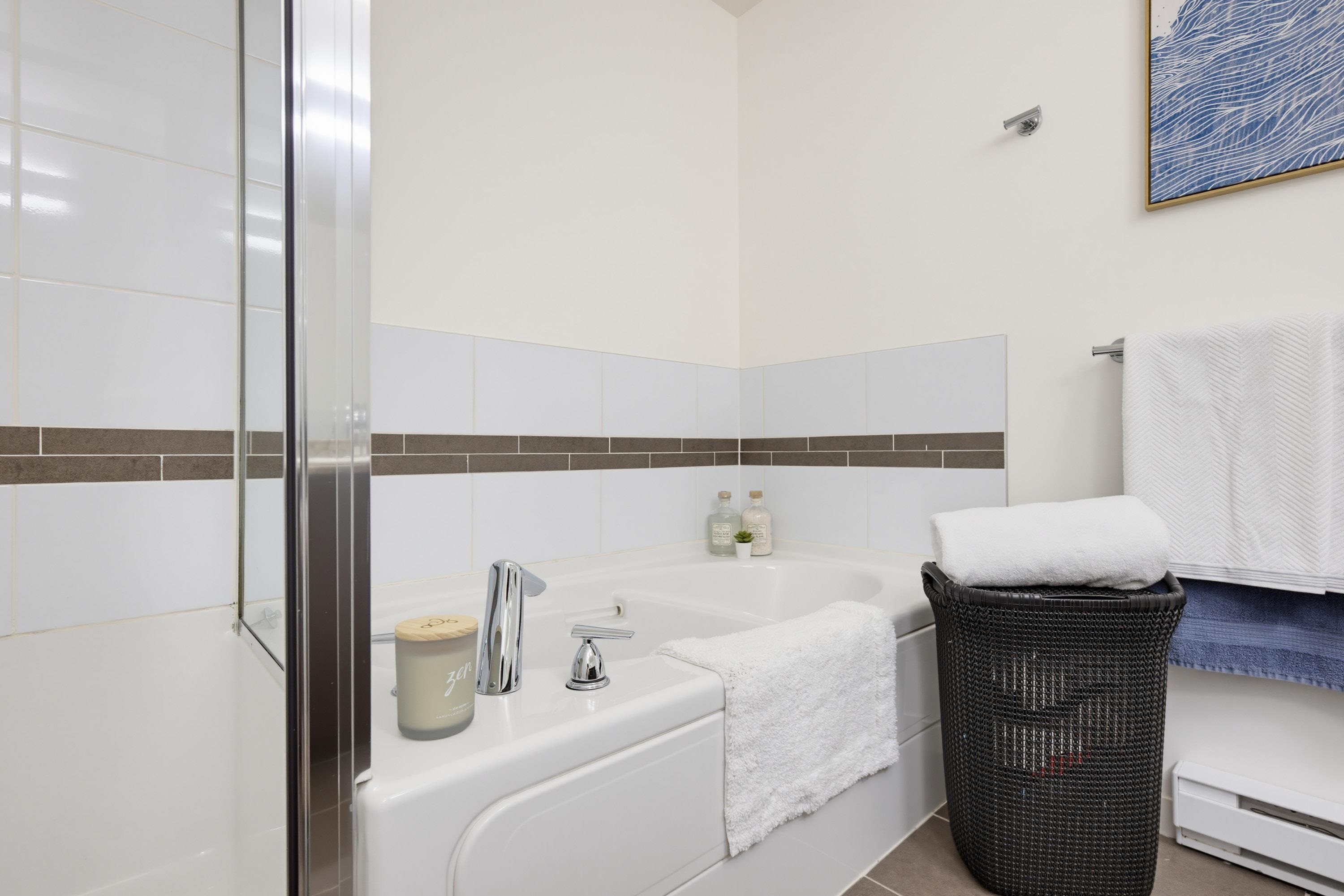 412-11665 Haney Bypass, Maple Ridge, BC - Indoor Photo Showing Bathroom
