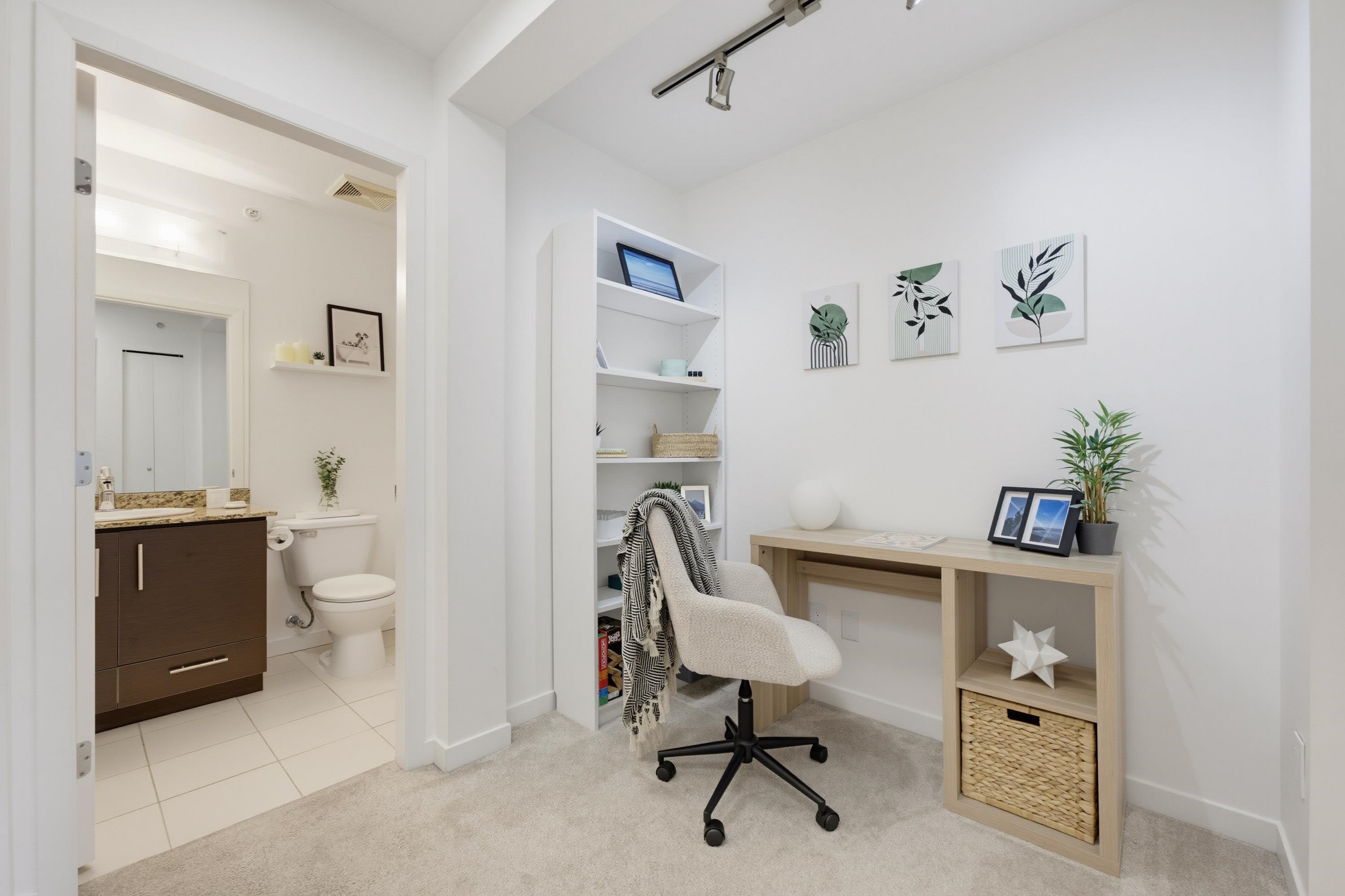 412-11665 Haney Bypass, Maple Ridge, BC - Indoor