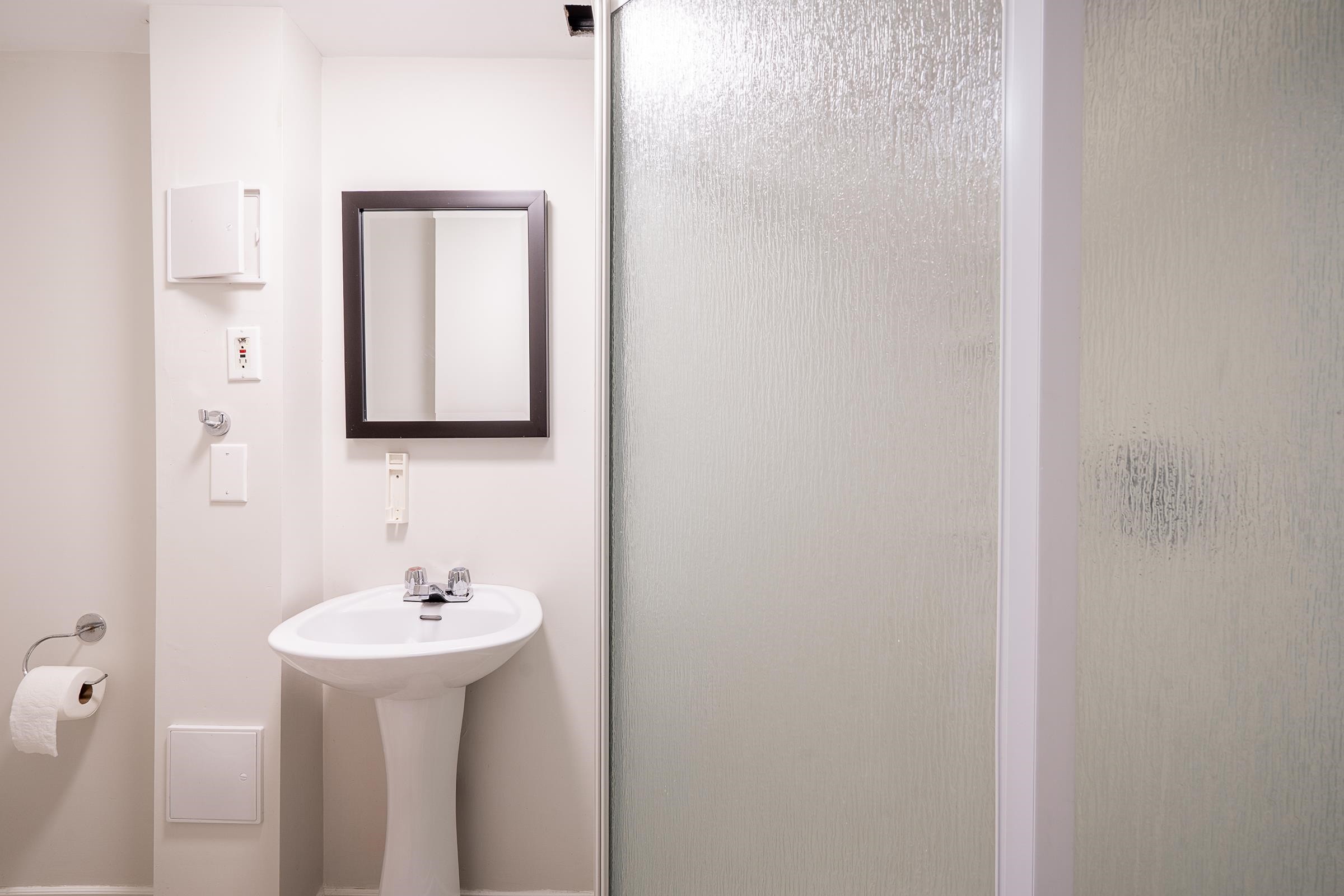 241B Evergreen Drive, Port Moody, BC - Indoor Photo Showing Bathroom