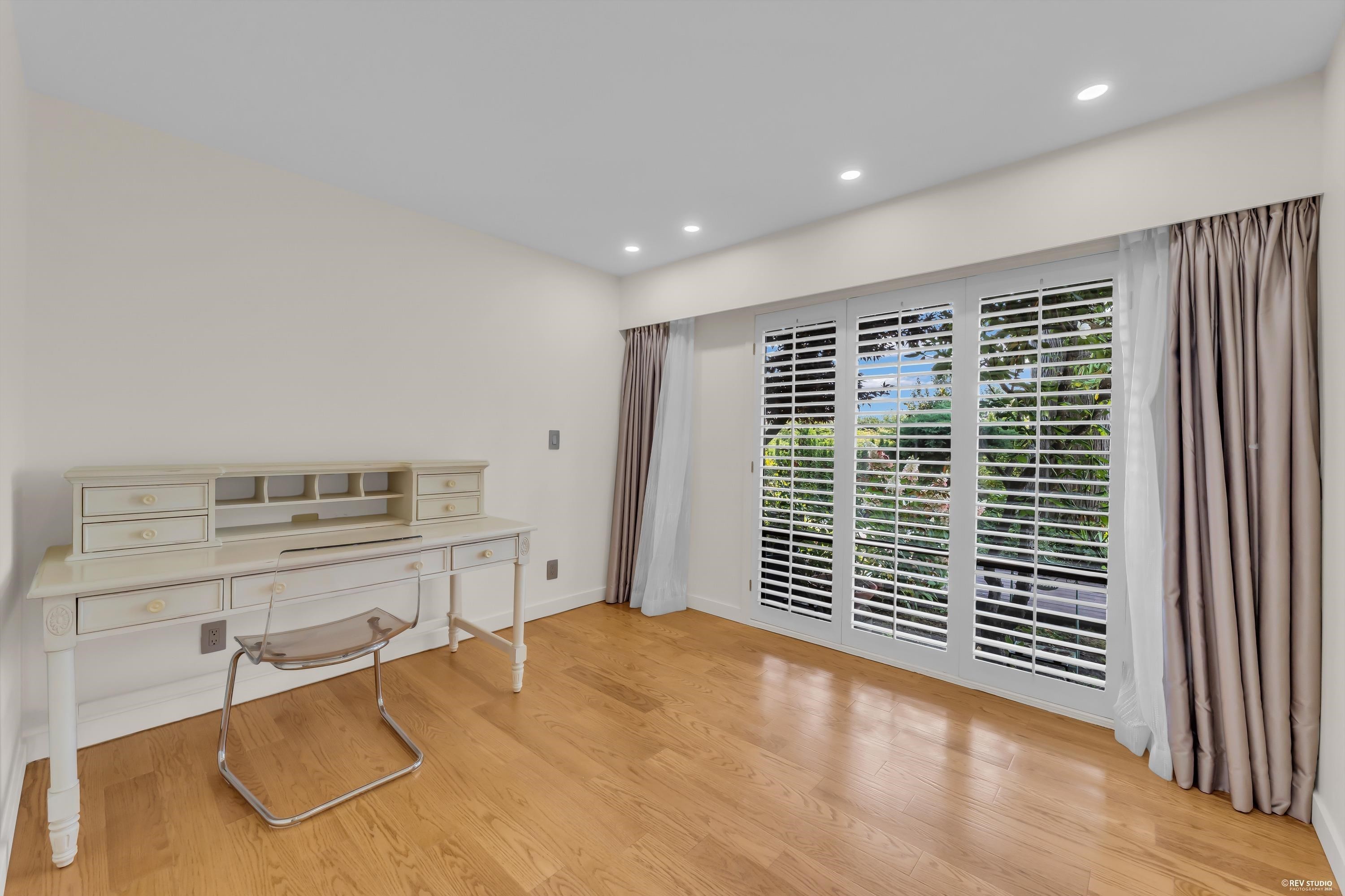 1315 Tyrol Road, West Vancouver, BC - Indoor Photo Showing Other Room