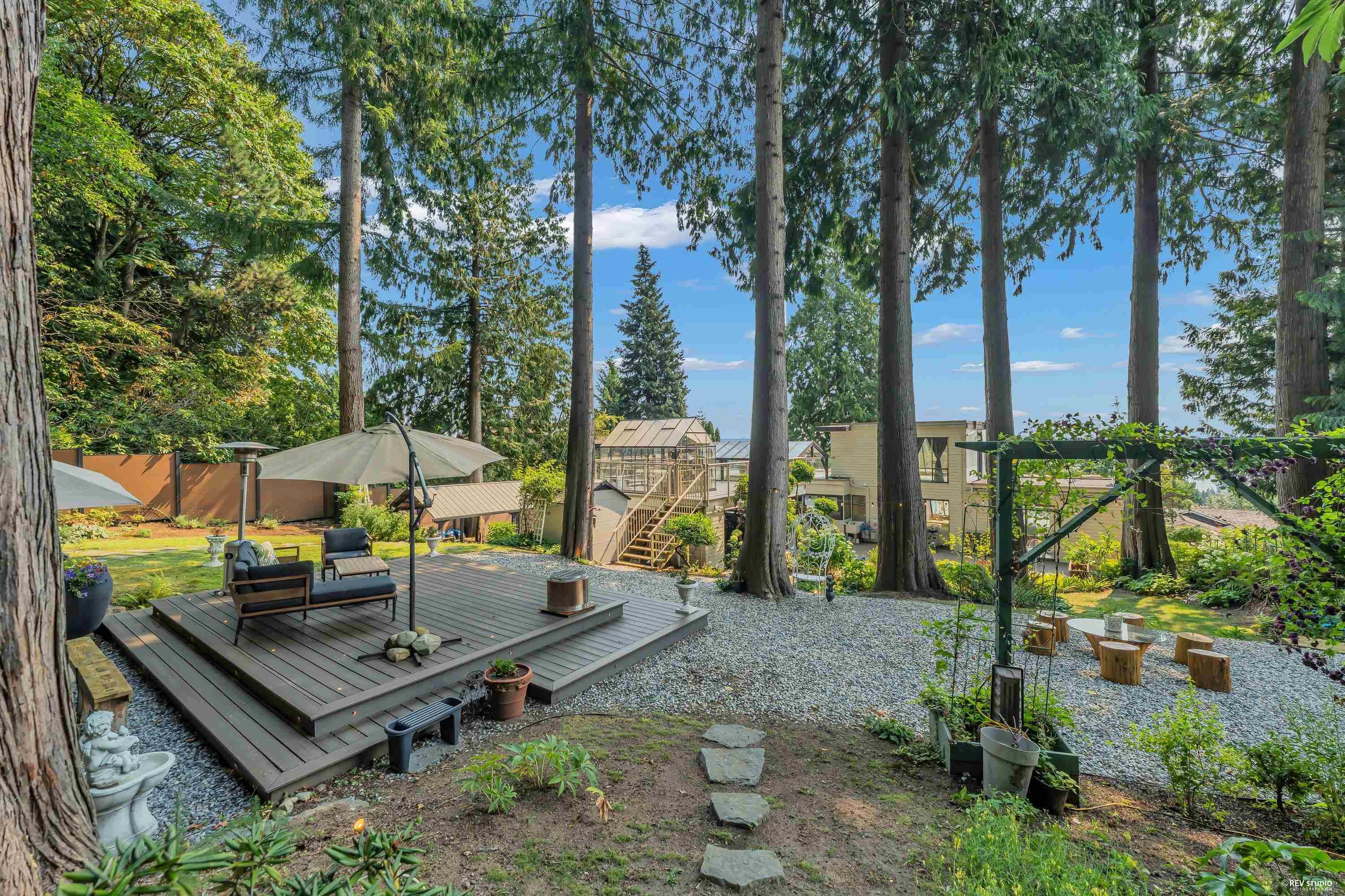 1315 Tyrol Road, West Vancouver, BC - Outdoor