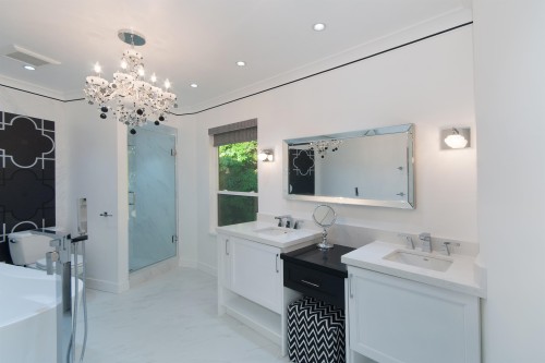 5530 Greenleaf Road, West Vancouver, BC - Indoor Photo Showing Bathroom