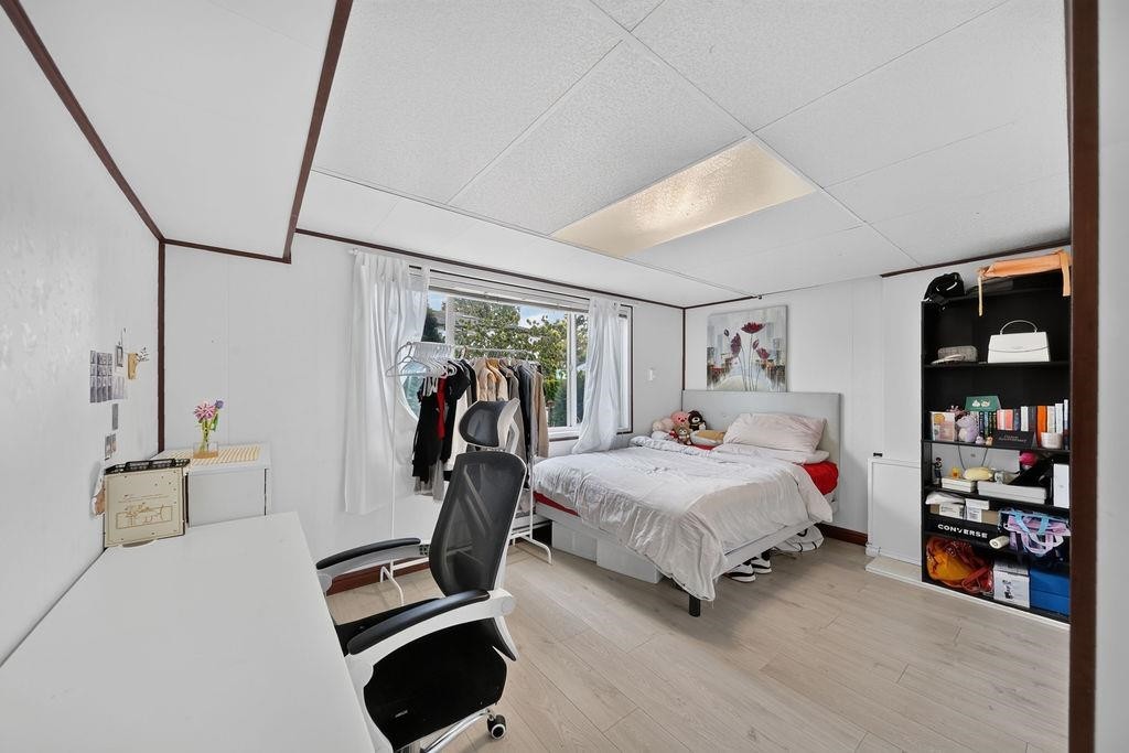 6071 Drewry Crescent, Richmond, BC - Indoor Photo Showing Bedroom