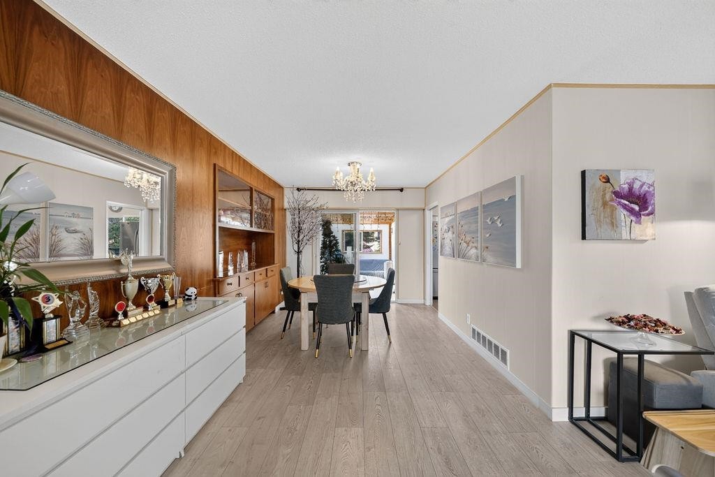 6071 Drewry Crescent, Richmond, BC - Indoor Photo Showing Dining Room