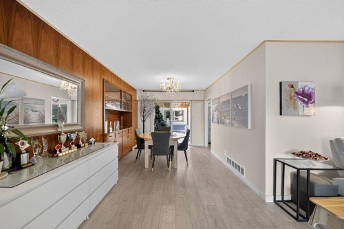 6071 Drewry Crescent, Richmond, BC - Indoor Photo Showing Dining Room