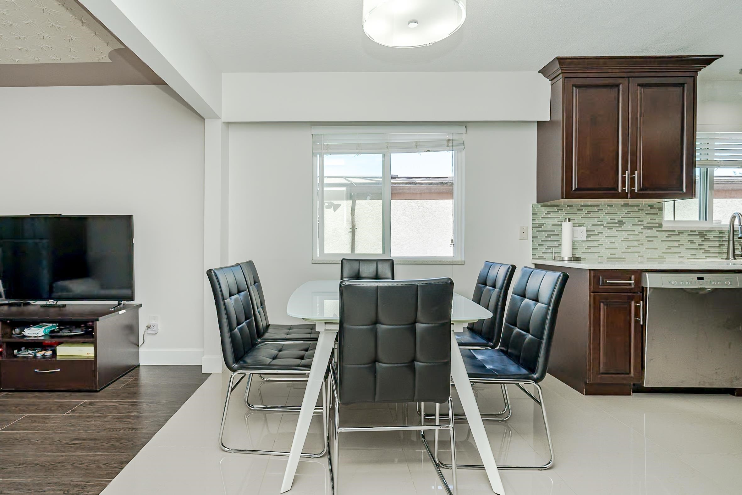 6074 Sherbrooke Street, Vancouver, BC - Indoor