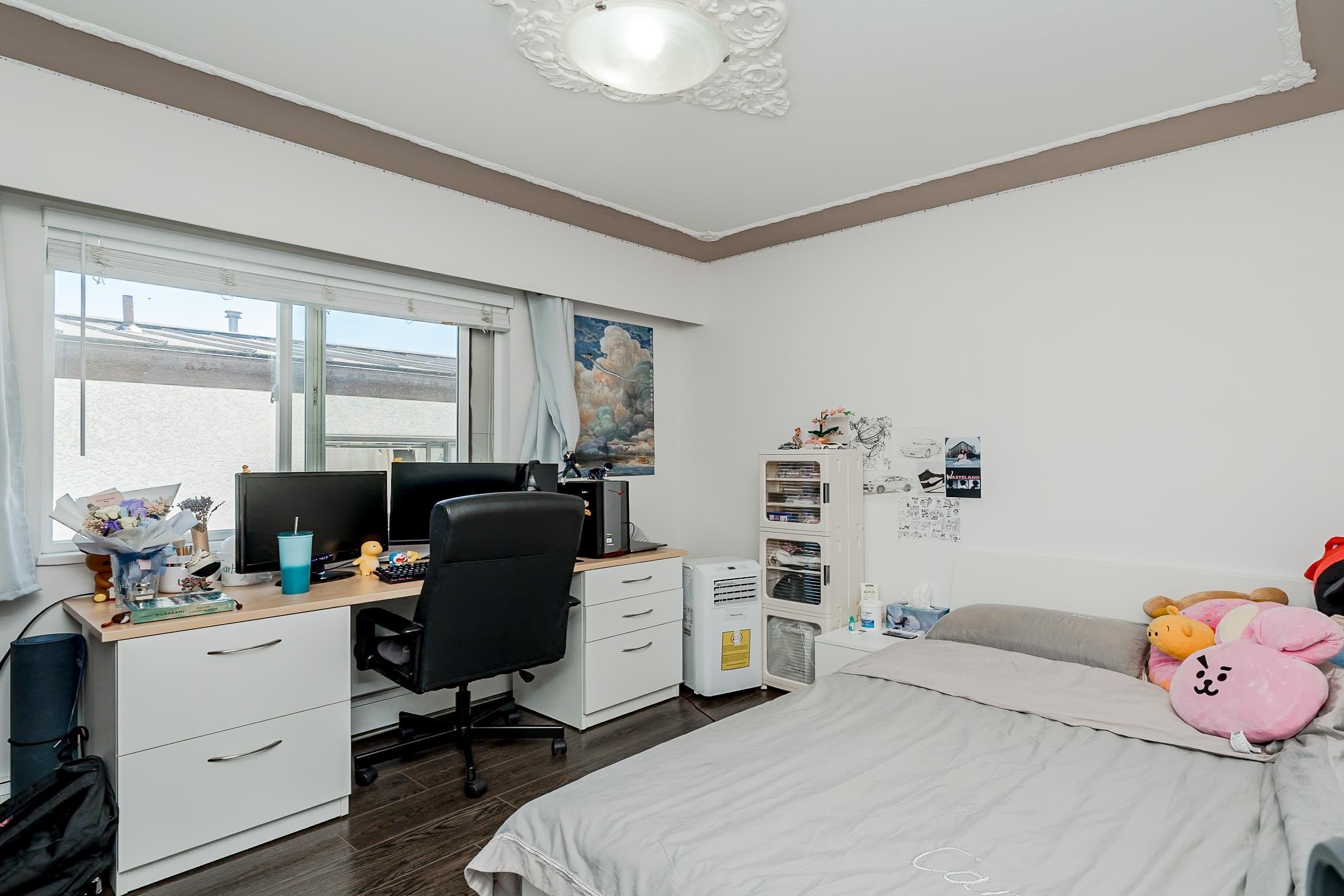 6074 Sherbrooke Street, Vancouver, BC - Indoor