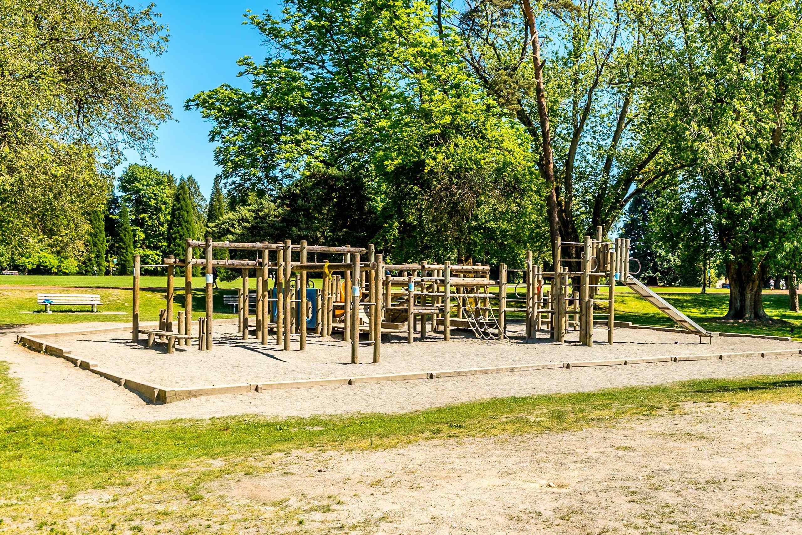 6074 Sherbrooke Street, Vancouver, BC - Outdoor