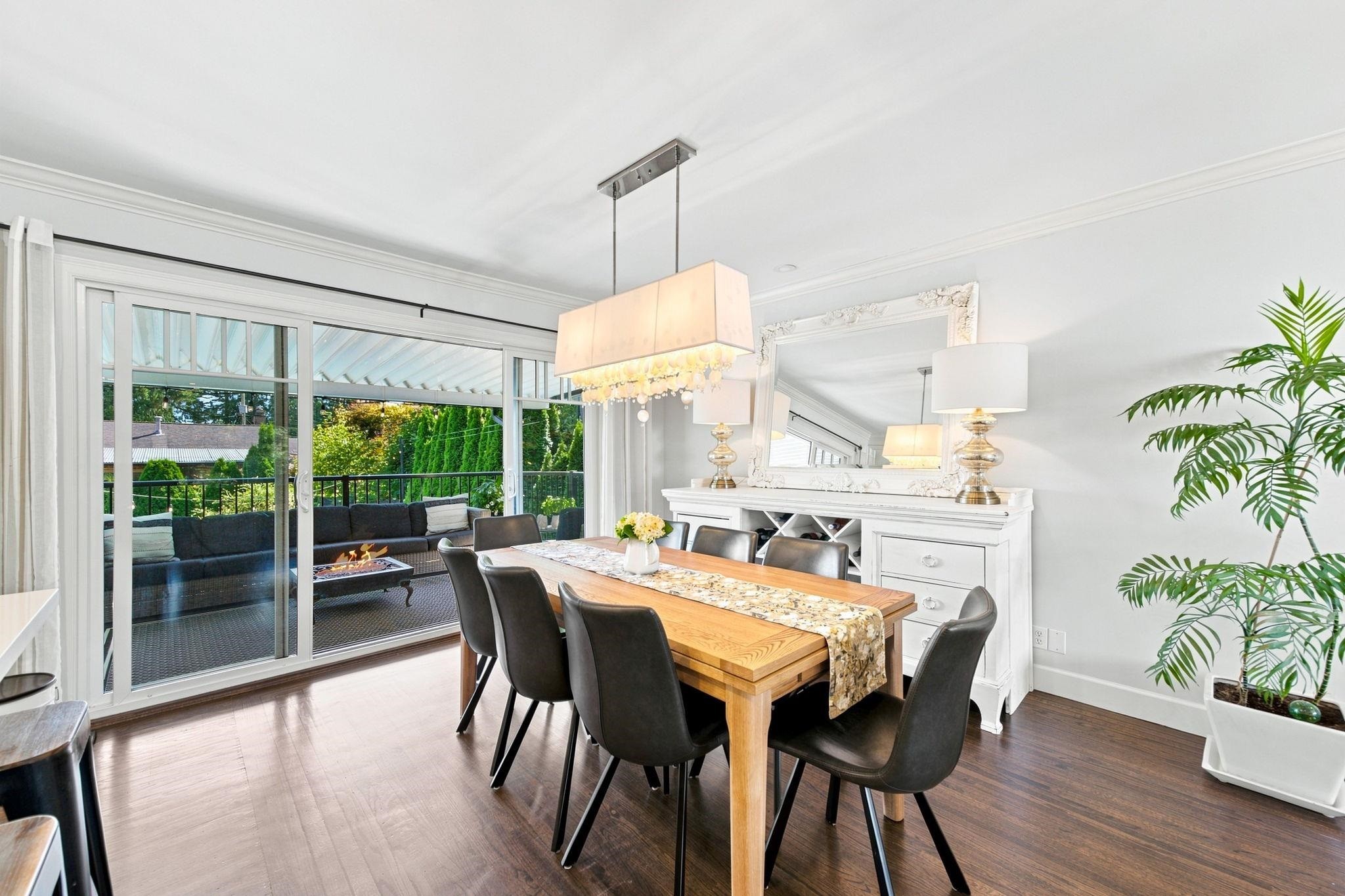 2282 Stanwood Avenue, Coquitlam, BC - Indoor Photo Showing Dining Room