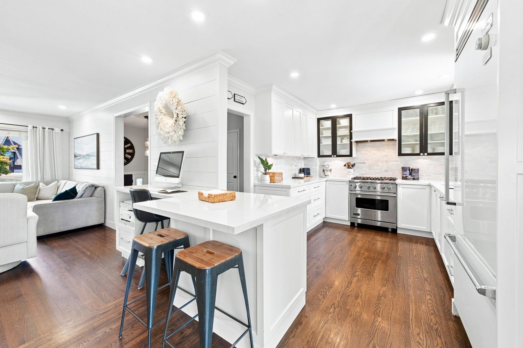 2282 Stanwood Avenue, Coquitlam, BC - Indoor Photo Showing Kitchen