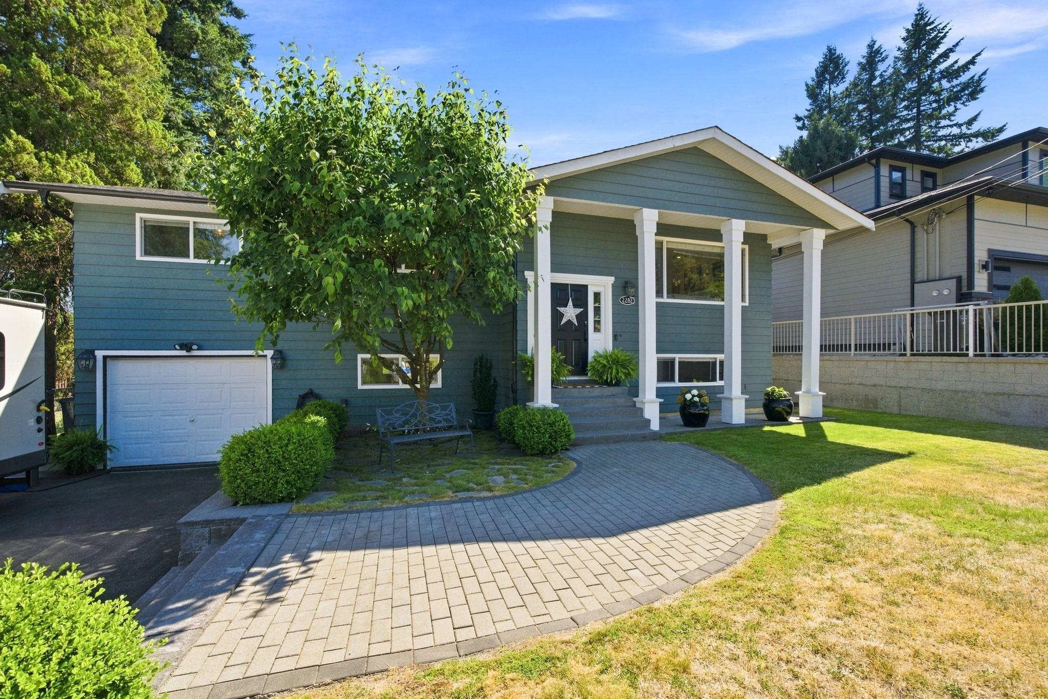 2282 Stanwood Avenue, Coquitlam, BC - Outdoor With Facade