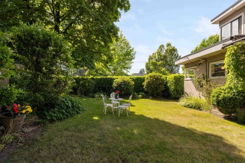 696 27Th Avenue W, Vancouver, BC - Outdoor