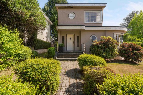 696 27Th Avenue W, Vancouver, BC - Outdoor