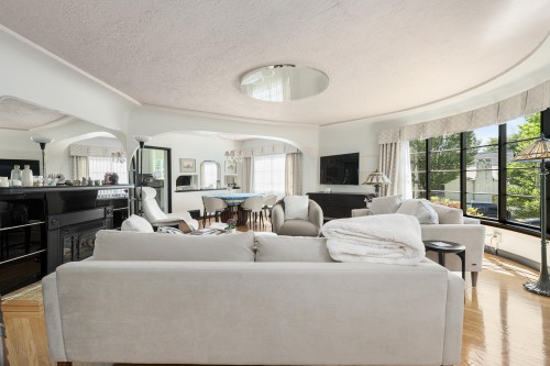696 27Th Avenue W, Vancouver, BC - Indoor