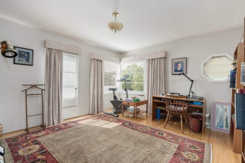 696 27Th Avenue W, Vancouver, BC - Indoor