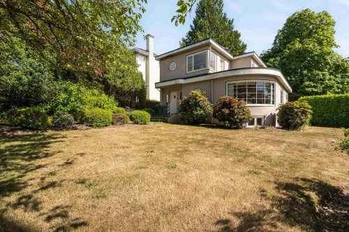 696 27Th Avenue W, Vancouver, BC - Outdoor