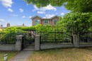 3036 1St Avenue E, Vancouver, BC  - Outdoor 